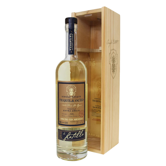 OCHO EXTRA AÑEJO 750 ML